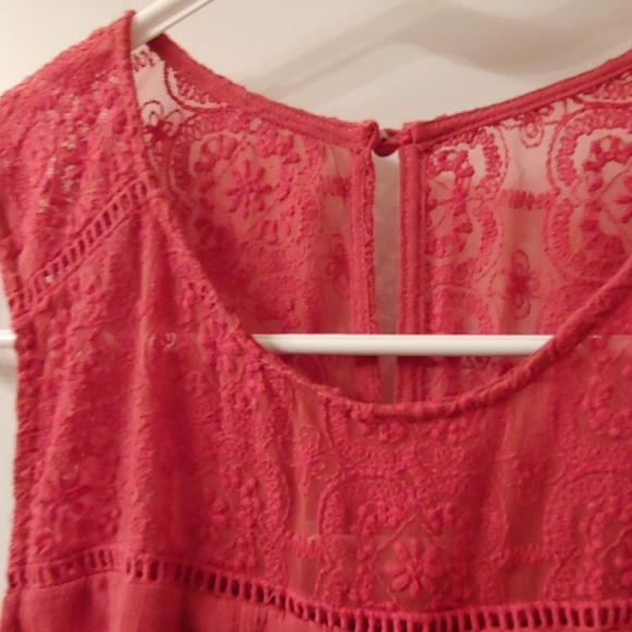 Dress - Picture 2 of 4